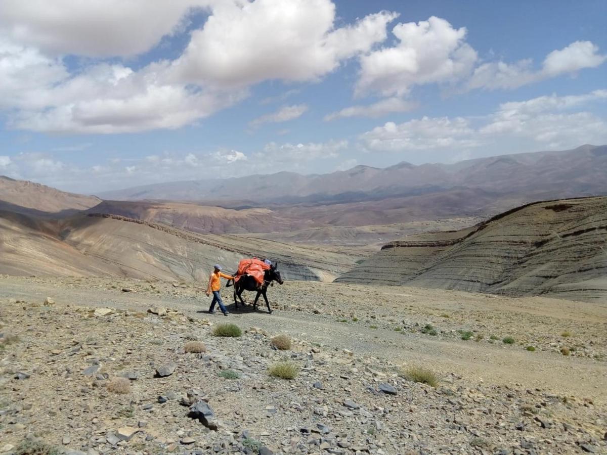 Maison d'hôtes La vallée des nomades Msemrir Exterior foto