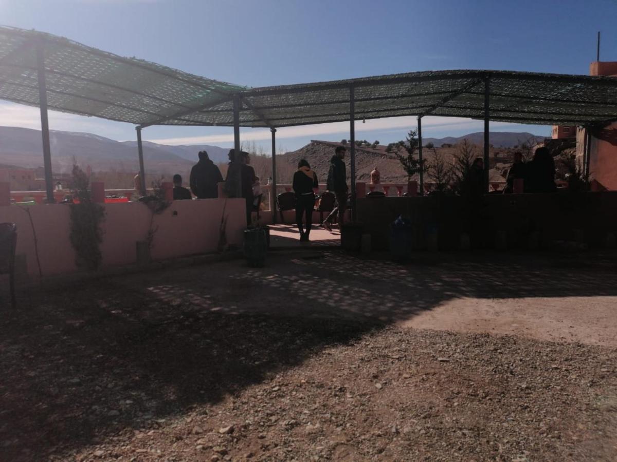 Maison d'hôtes La vallée des nomades Msemrir Exterior foto