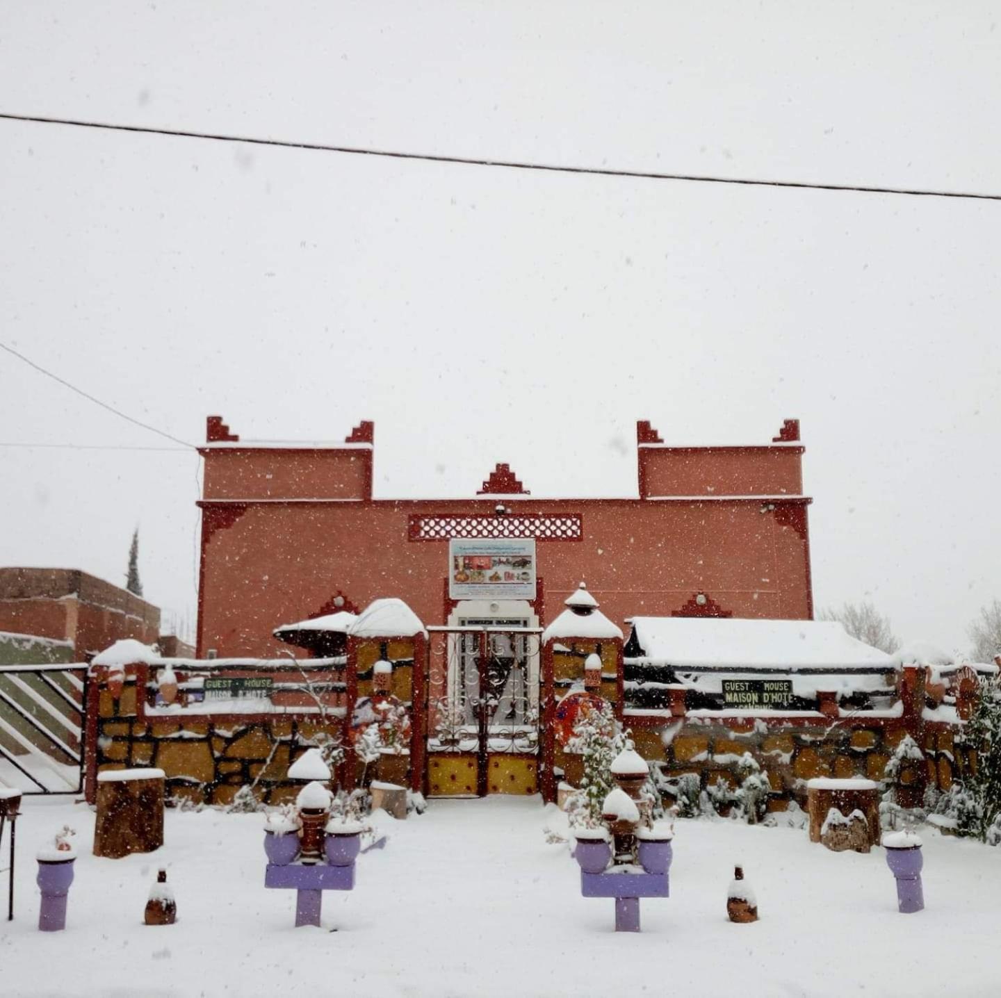 Maison d'hôtes La vallée des nomades Msemrir Exterior foto