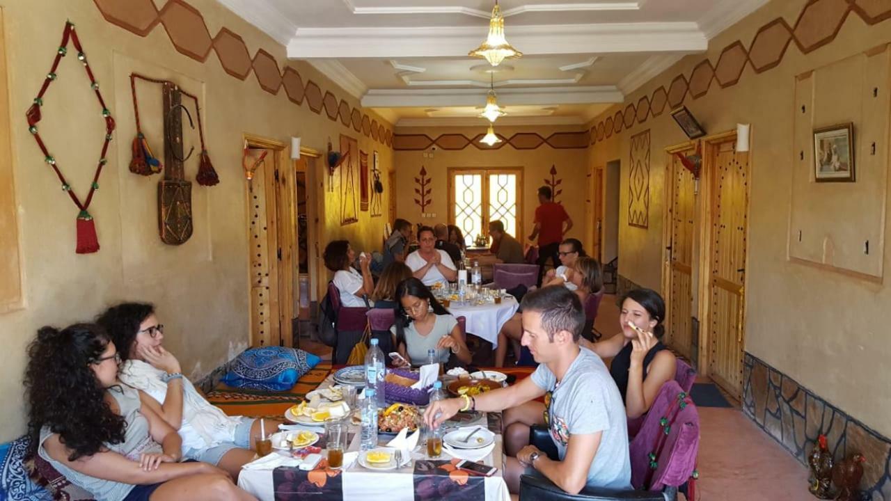 Maison d'hôtes La vallée des nomades Msemrir Exterior foto