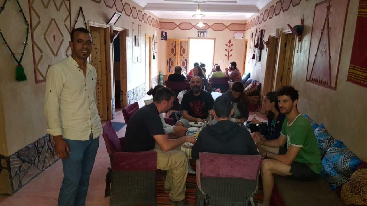 Maison d'hôtes La vallée des nomades Msemrir Exterior foto