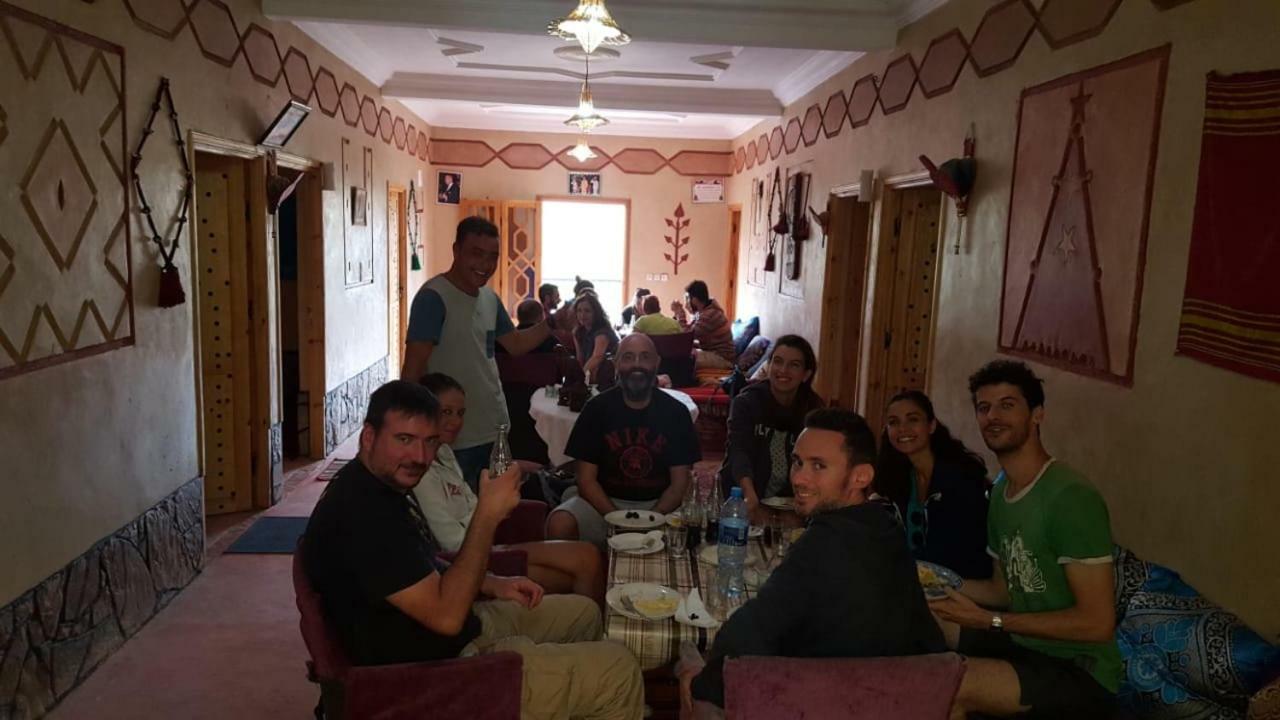 Maison d'hôtes La vallée des nomades Msemrir Exterior foto