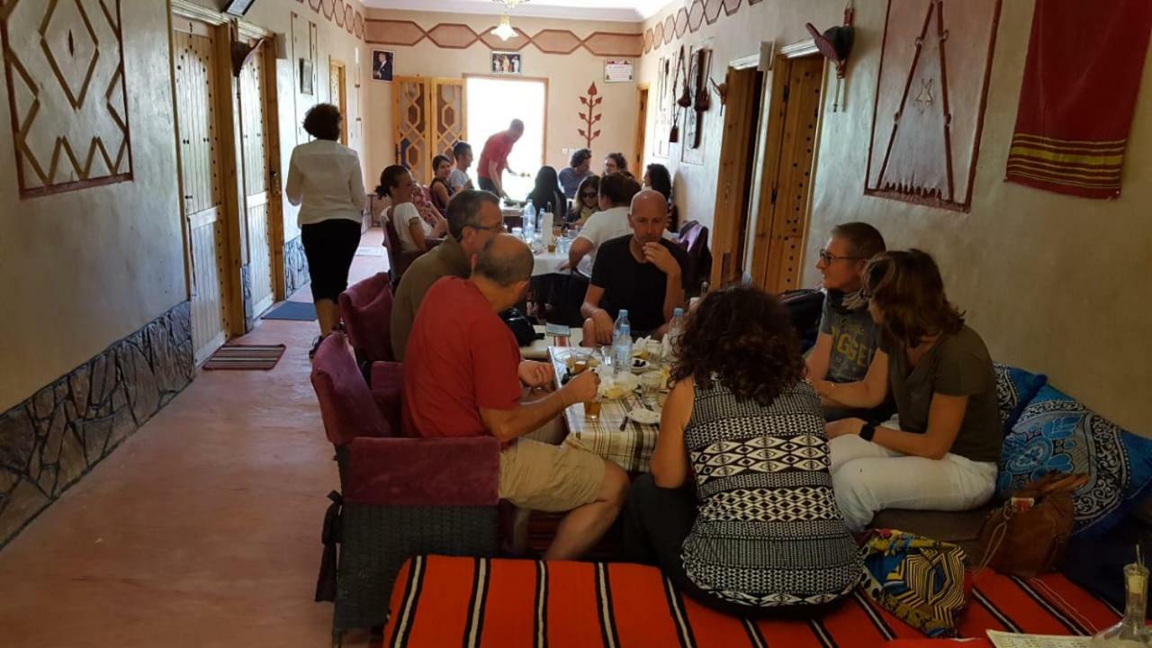 Maison d'hôtes La vallée des nomades Msemrir Exterior foto