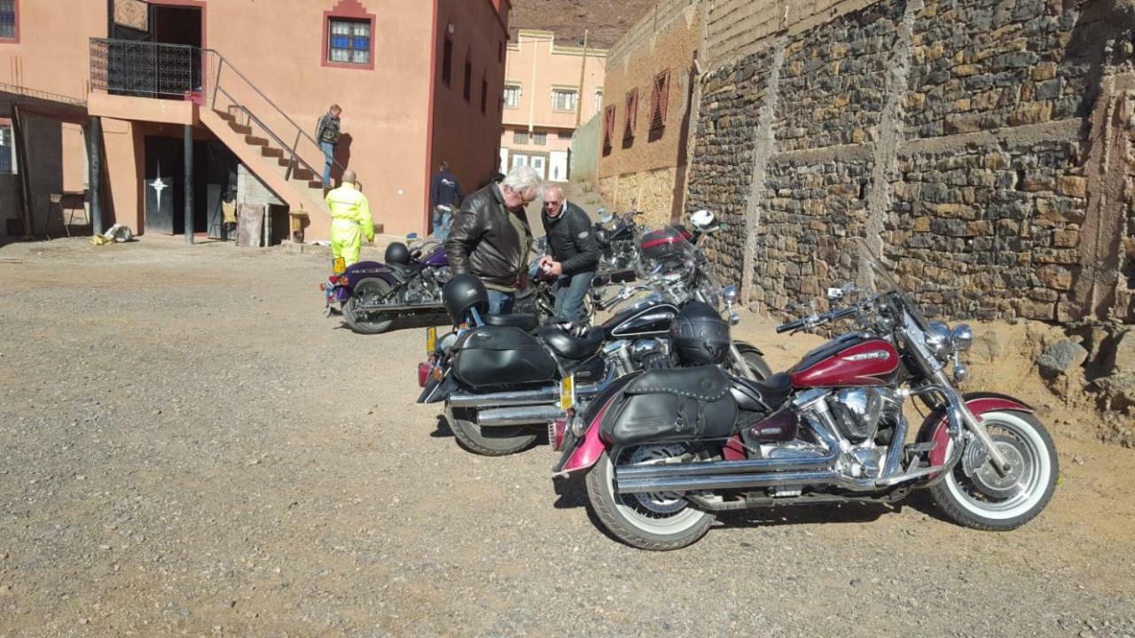 Maison d'hôtes La vallée des nomades Msemrir Exterior foto
